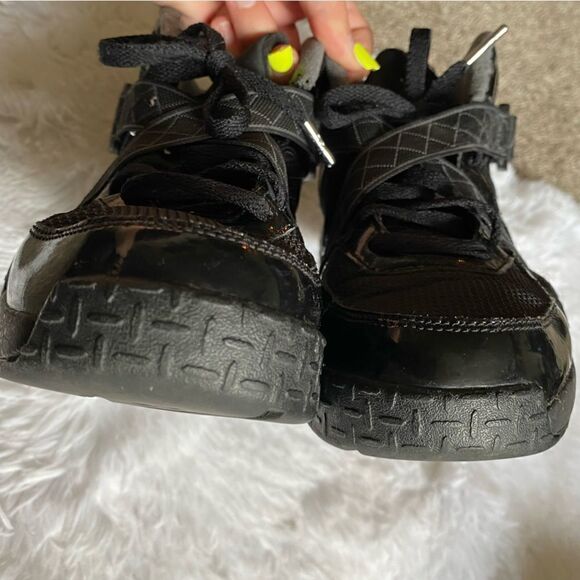 Nike Air Raid Sneakers - Picture 8 of 15